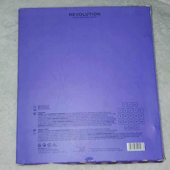 REVOLUTION x Friends Makeup Revolution Open the Door Eyeshadow Palette NIB - Picture 3 of 13